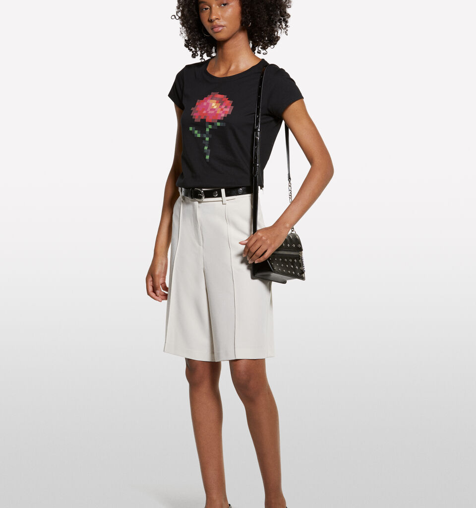 Black t-shirt with flower print - women's short sleeve t-shirts - Black | Sisley image number 1